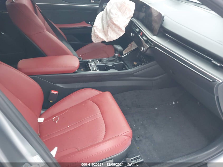 2025 KIA K5 VIN: KNAG64J7XS5282702