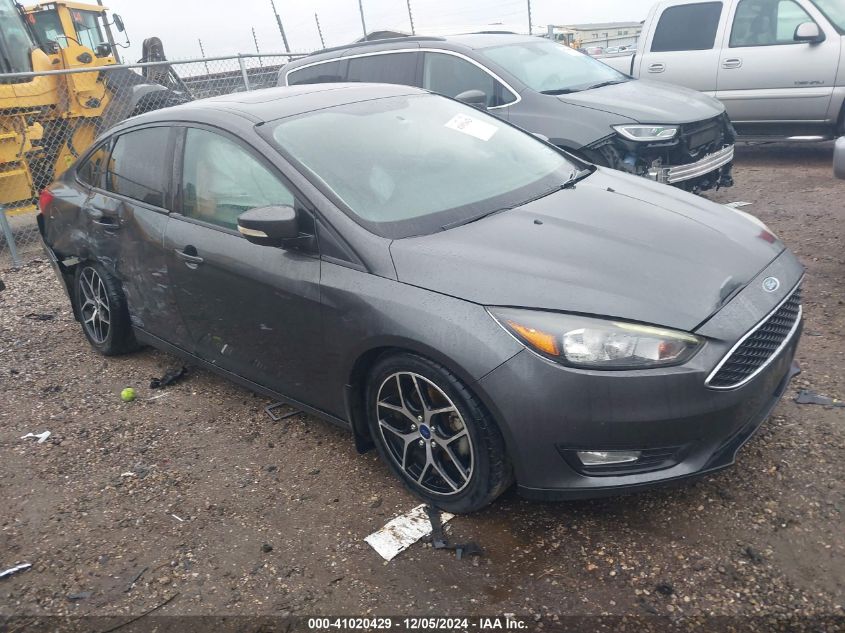 VIN 1FADP3H26HL263744 2017 FORD FOCUS no.1