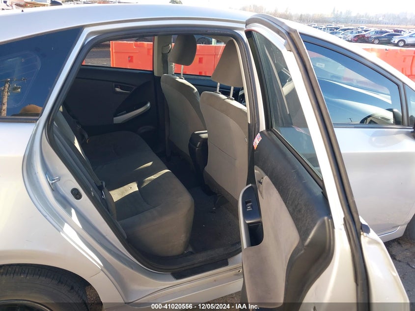 2014 TOYOTA PRIUS VIN: JTDKN3DUXE1816062