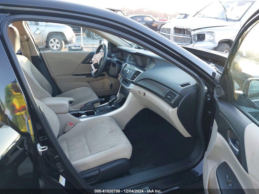 2014 HONDA ACCORD VIN: 1HGCR2F71EA205512
