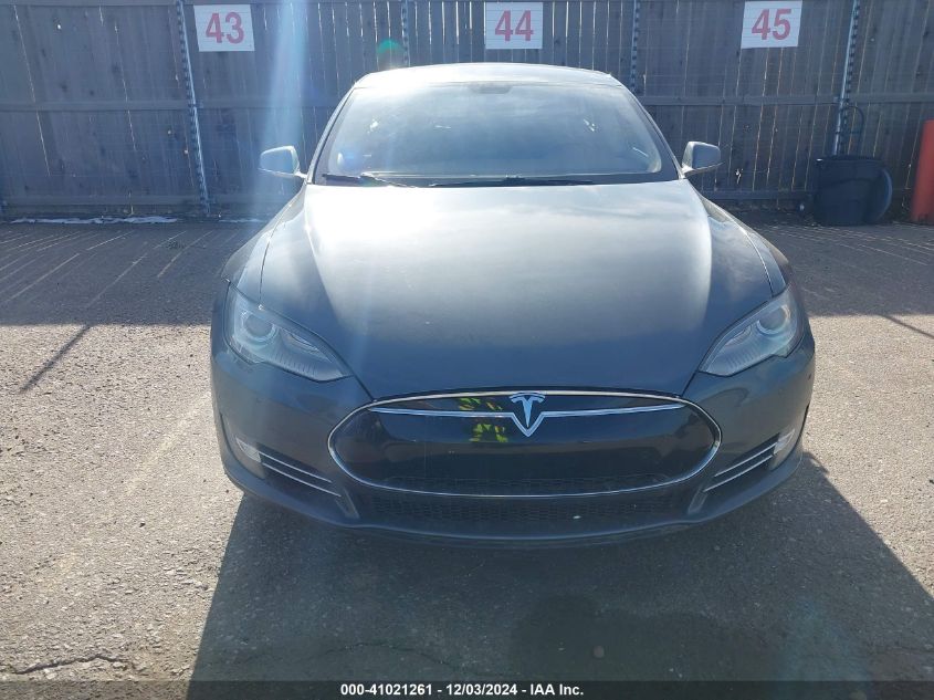 2013 Tesla Model S VIN: 5YJSA1CG9DFP27522 Lot: 41021261