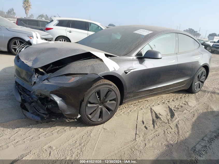 5YJ3E1EA2SF876935 Tesla Model 3 Long Range Rear-wheel Drive 2025