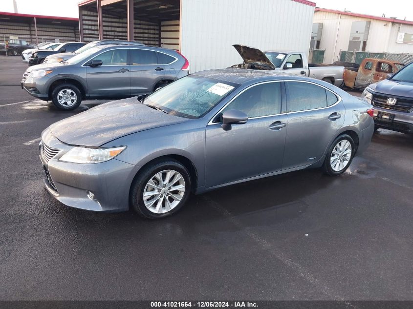 VIN JTHBW1GGXE2052567 2014 Lexus ES, 300H no.2