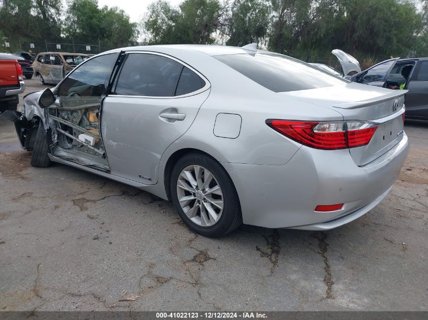 VIN JTHBW1GG2F2086648 2015 Lexus ES, 300H no.3