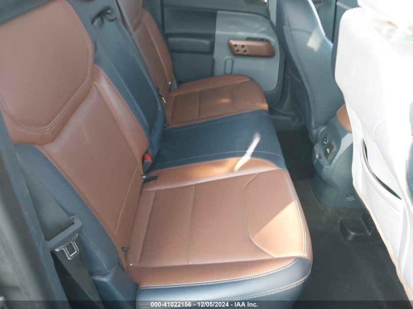2022 FORD MAVERICK VIN: 3FTTW8E37NRA61527