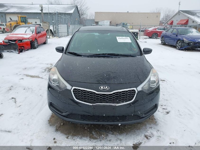 VIN KNAFK4A63G5509394 2016 KIA FORTE no.12