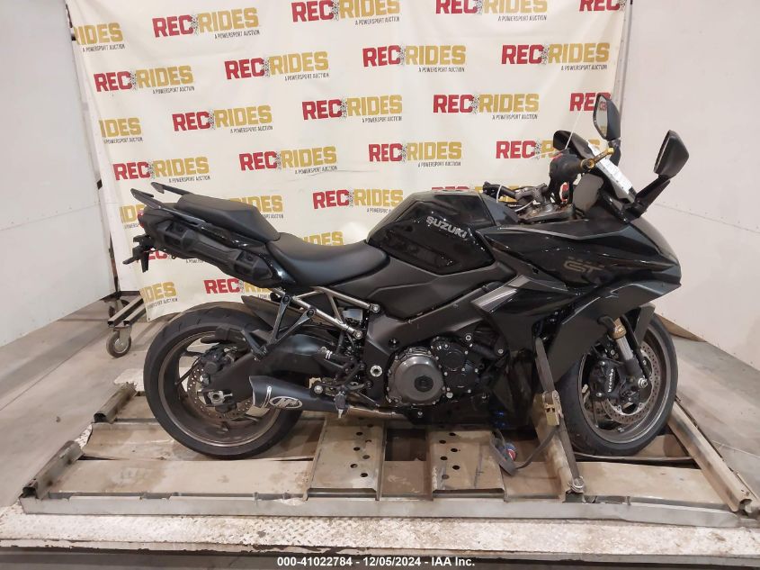 2024 Suzuki Gsx1000 Gt/Gt+ VIN: JS1EK12B2R7100376 Lot: 41022784