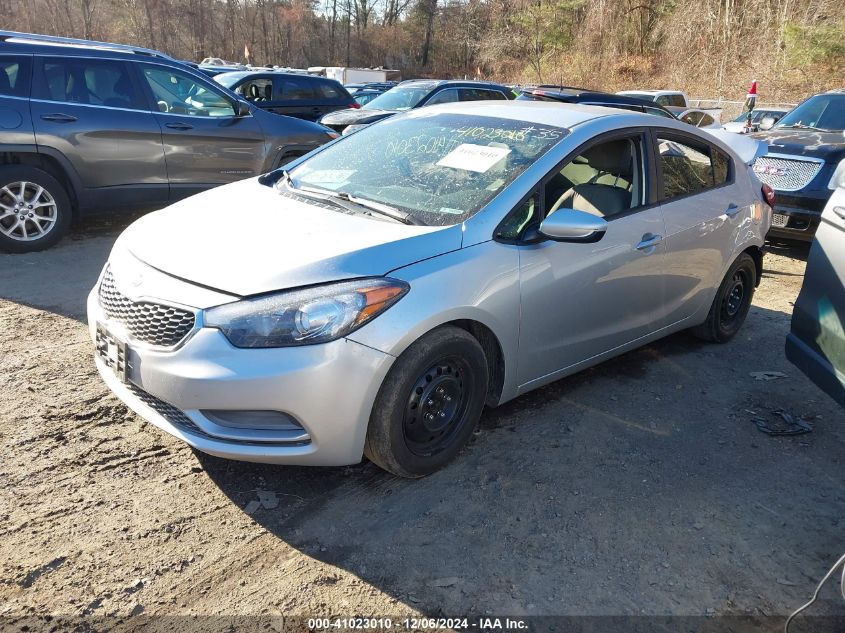 VIN KNAFK4A61F5286609 2015 KIA Forte, LX no.2