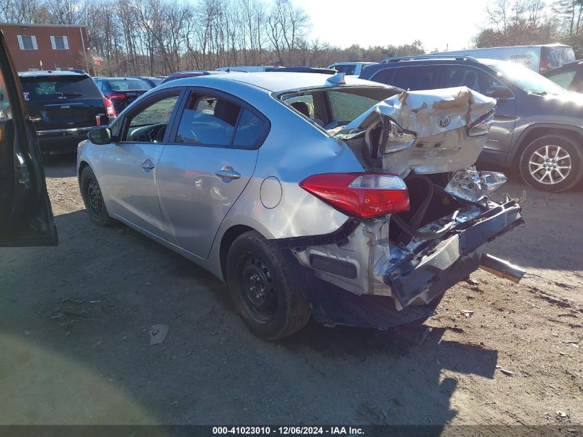 VIN KNAFK4A61F5286609 2015 KIA Forte, LX no.3