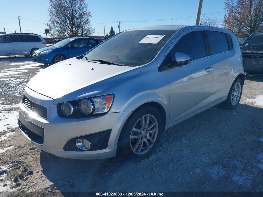 VIN 1G1JC6SB0E4228084 2014 CHEVROLET SONIC no.2