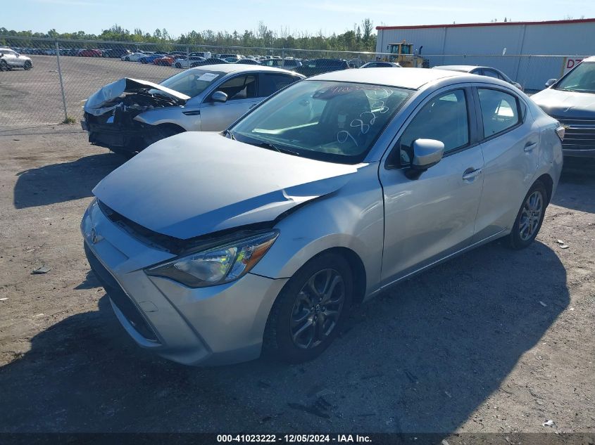 VIN 3MYDLBYV8KY519828 2019 Toyota Yaris, LE no.2