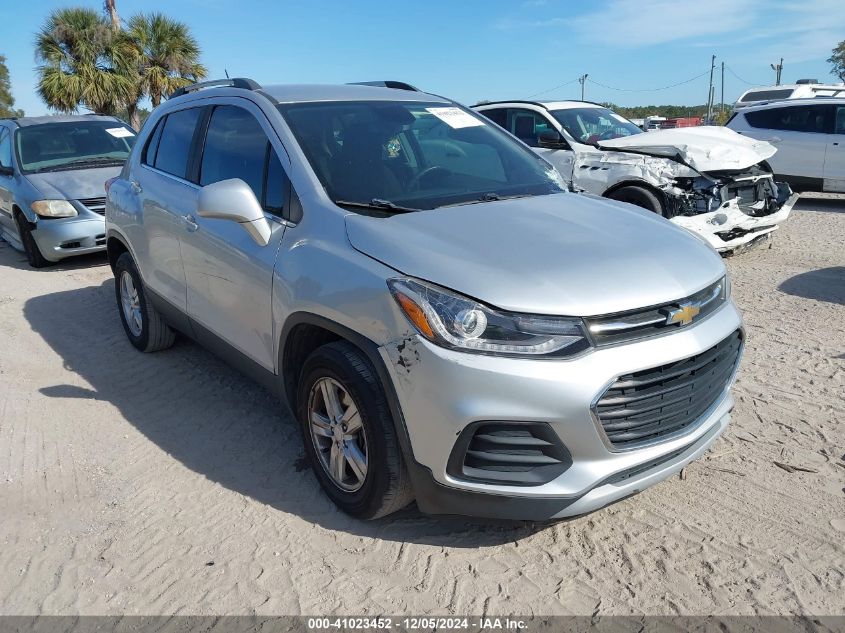 VIN 3GNCJLSB0JL320148 2018 Chevrolet Trax, LT no.1