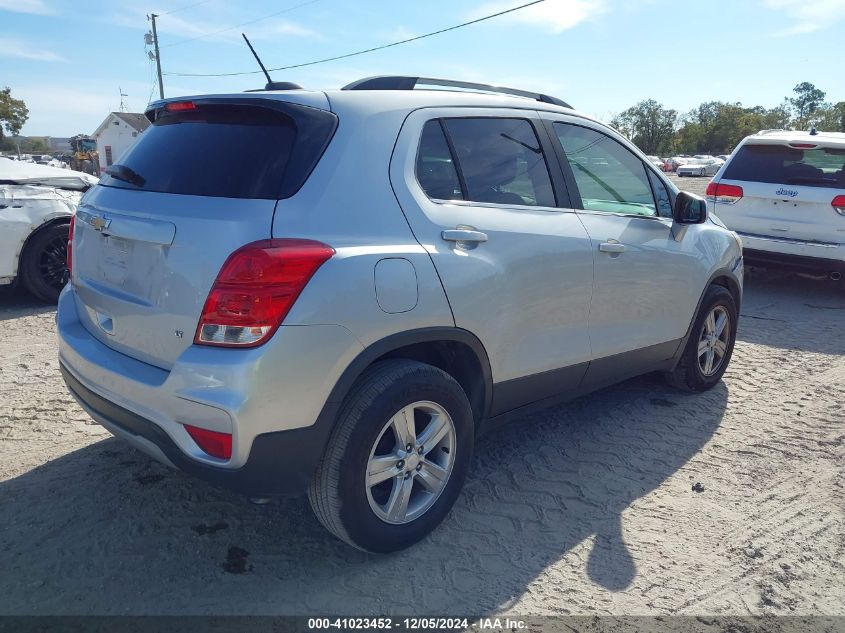 VIN 3GNCJLSB0JL320148 2018 Chevrolet Trax, LT no.4