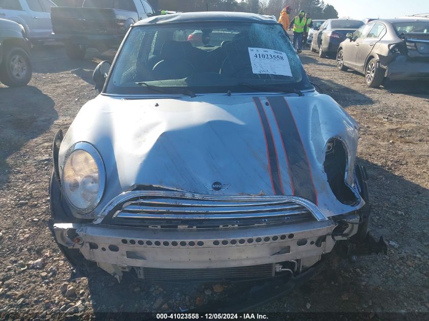 2004 Mini Cooper VIN: WMWRC334X4TJ62329 Lot: 41023558