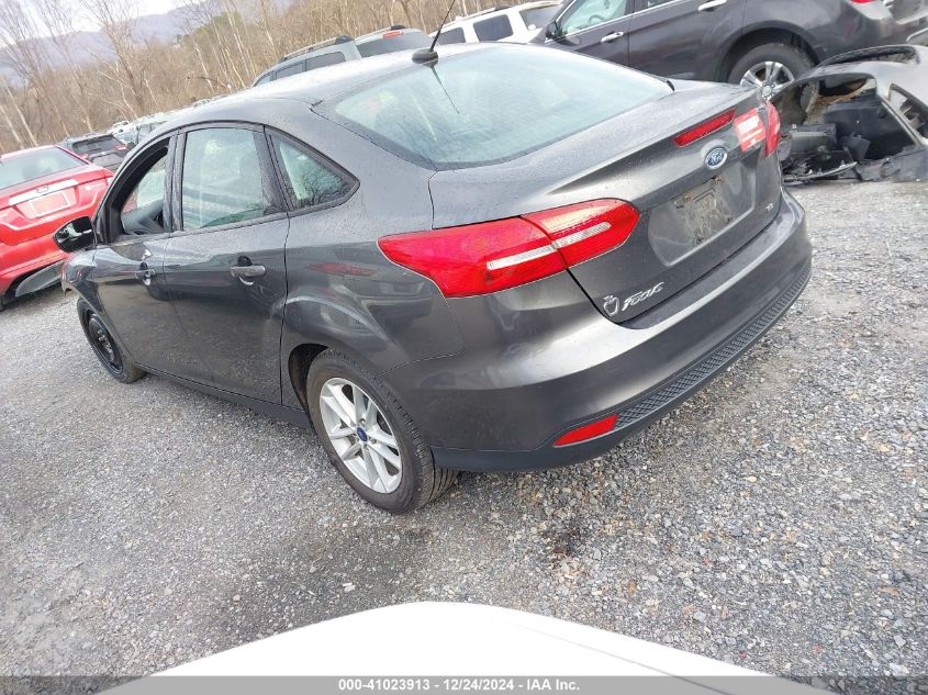 VIN 1FADP3F22JL298922 2018 Ford Focus, SE no.3