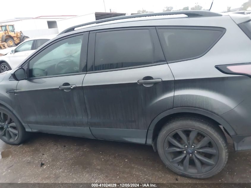 VIN 1FMCU0GD9HUE71414 2017 Ford Escape, SE no.15