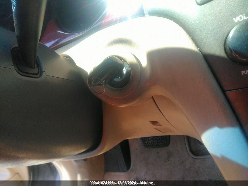 2002 Lexus Es 300 Base (A4) VIN: JTHBF30G220079663 Lot: 41024195