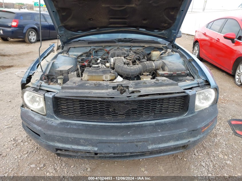 2007 FORD MUSTANG VIN: 1ZVFT80N975239553
