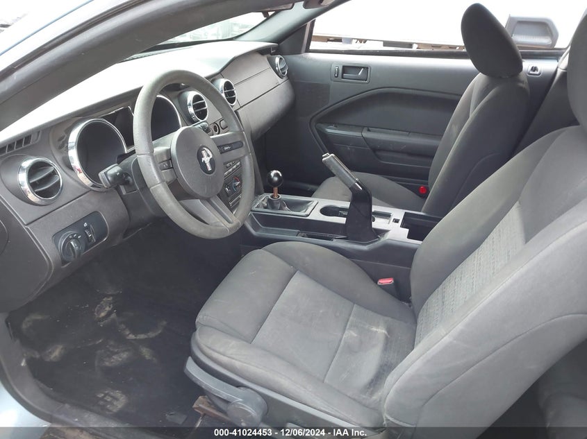 2007 FORD MUSTANG VIN: 1ZVFT80N975239553