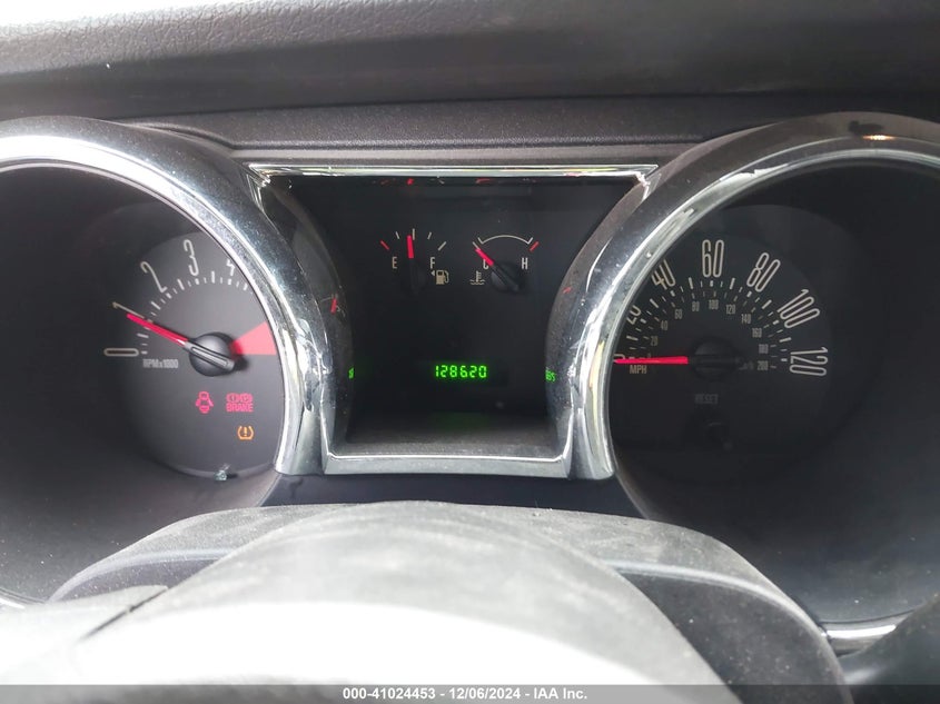 2007 FORD MUSTANG VIN: 1ZVFT80N975239553