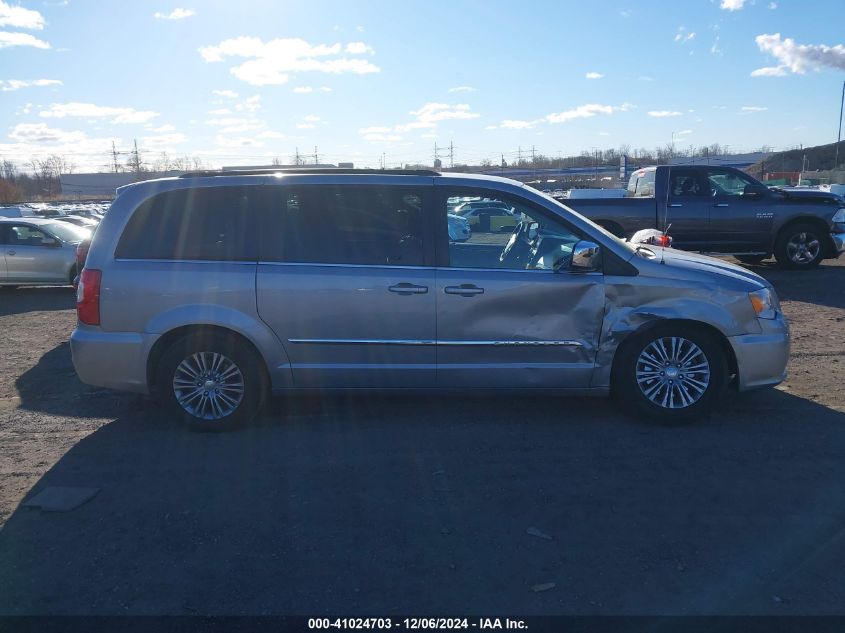 2015 Chrysler Town & Country Touring-L VIN: 2C4RC1CG0FR554733 Lot: 41024703