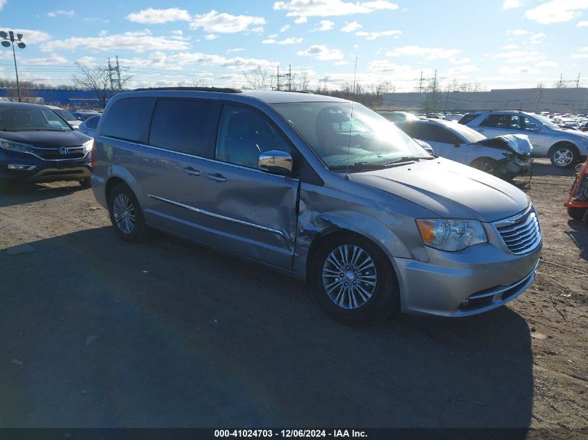 VIN 2C4RC1CG0FR554733 2015 Chrysler Town and Countr... no.1