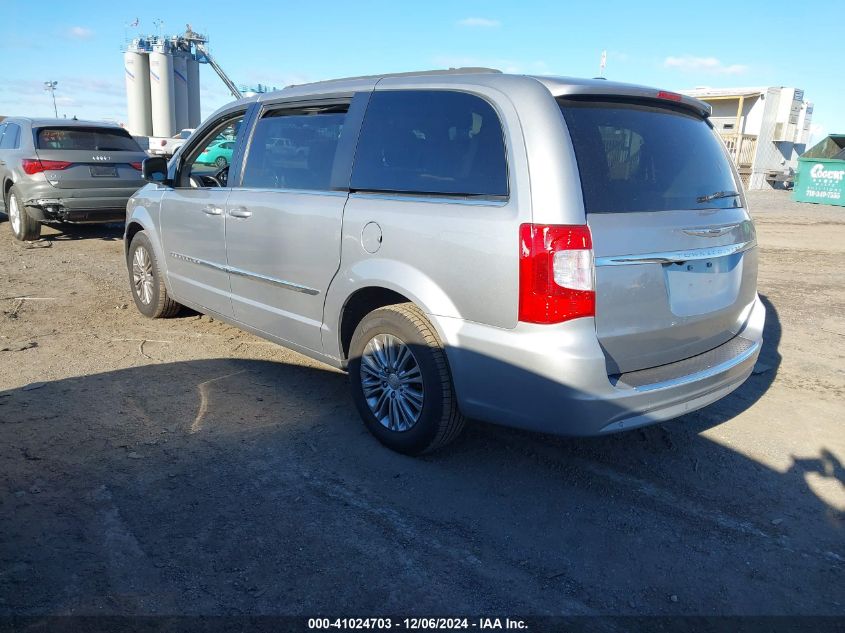 VIN 2C4RC1CG0FR554733 2015 Chrysler Town and Countr... no.3