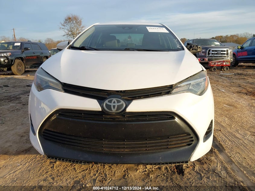 2018 TOYOTA COROLLA LE - 5YFBURHE7JP810542
