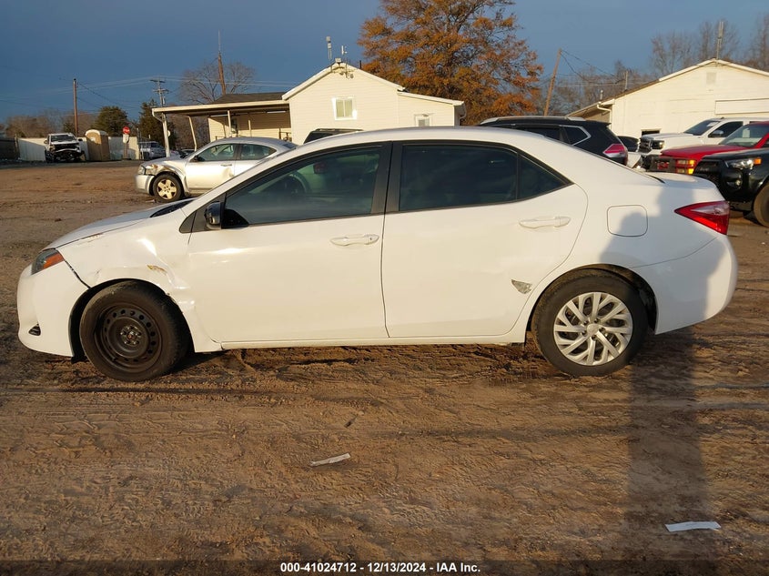 2018 TOYOTA COROLLA LE - 5YFBURHE7JP810542