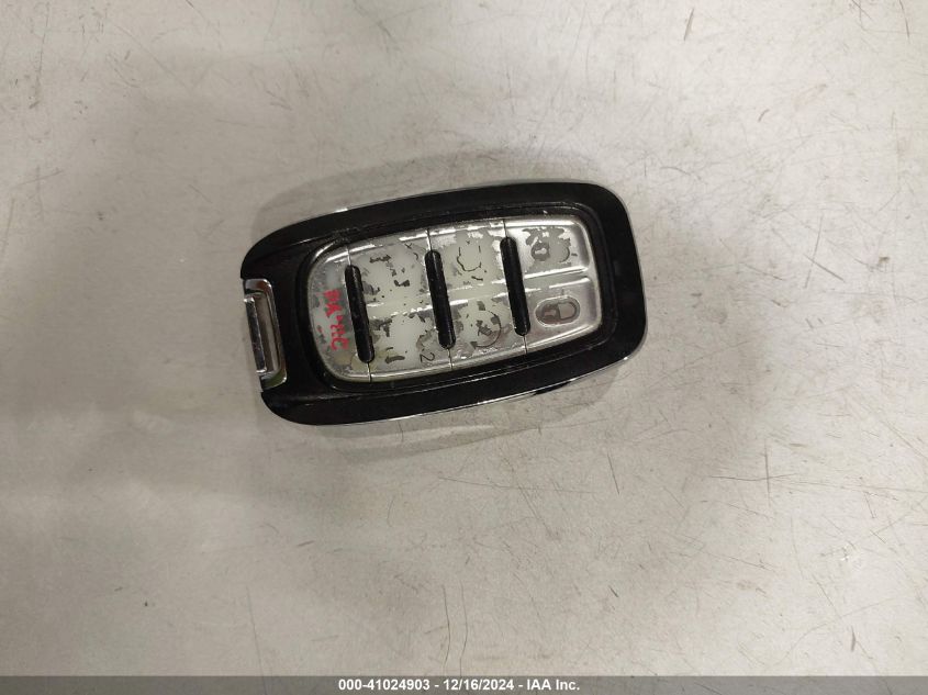 2019 Chrysler Pacifica Touring L VIN: 2C4RC1BG1KR554106 Lot: 41024903