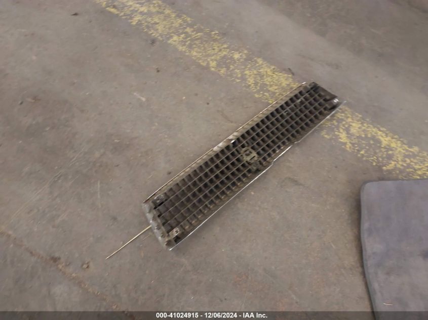 1990 Toyota Cressida Luxury VIN: JT2MX83E8L0063816 Lot: 41024915