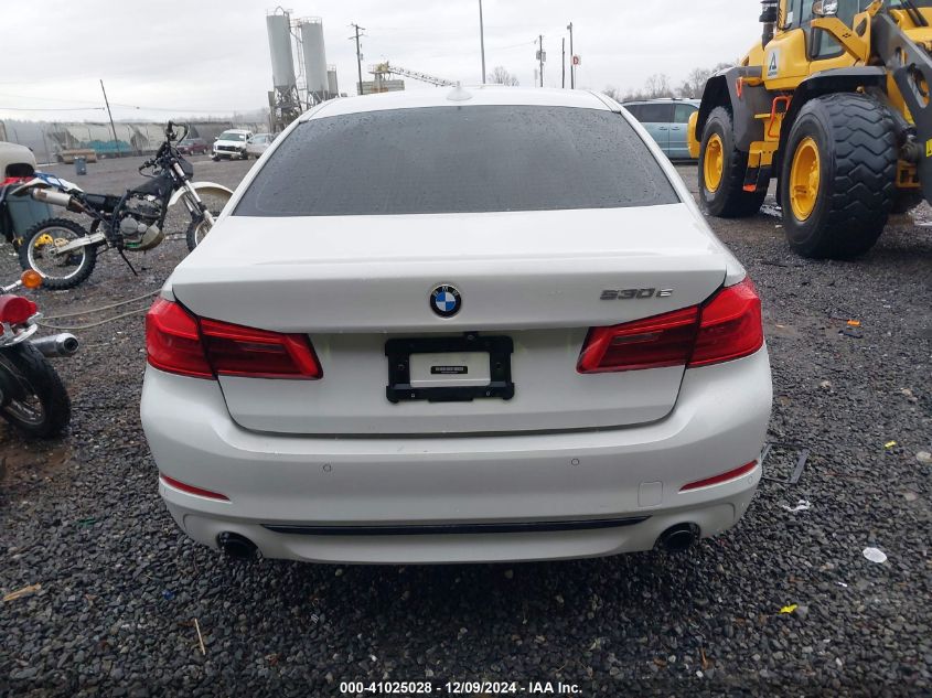 VIN WBAJA9C59JB253544 2018 BMW 5 Series, 530E Iperf... no.16