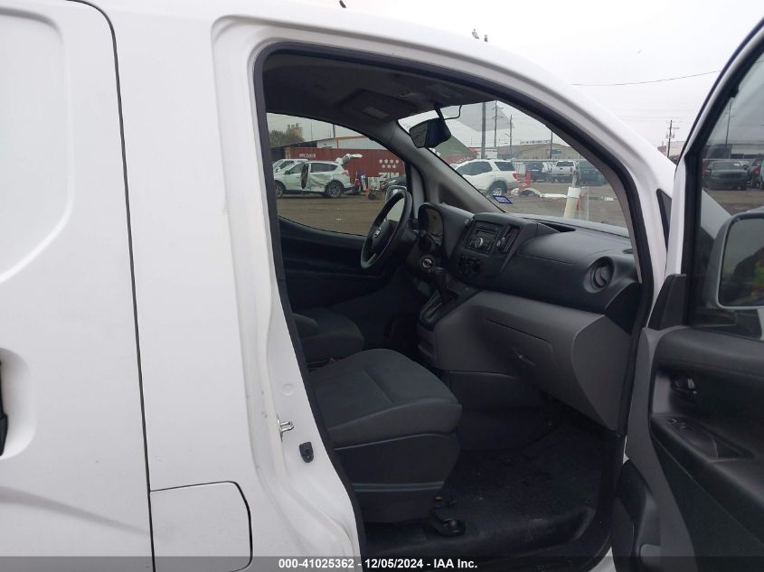 VIN 3N6CM0KN1HK716479 2017 Nissan NV, 200 SV no.5