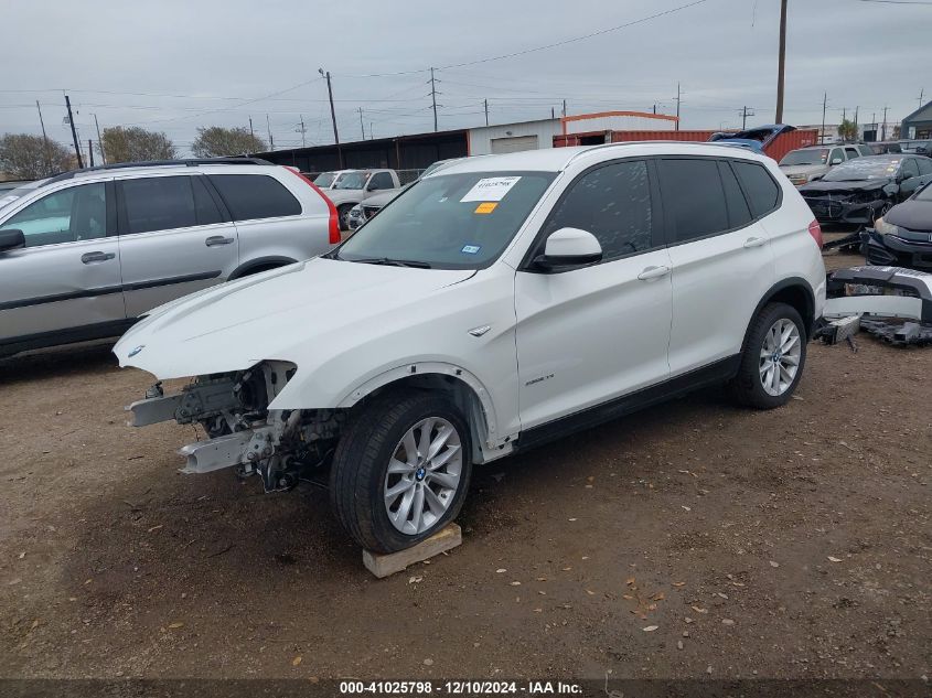 VIN 5UXWZ7C3XH0X39563 2017 BMW X3 no.2