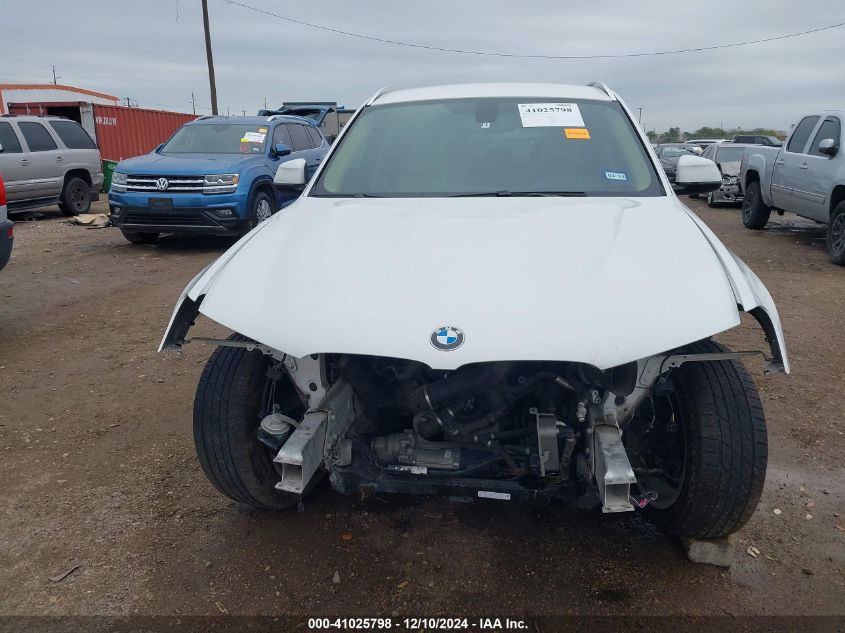 VIN 5UXWZ7C3XH0X39563 2017 BMW X3 no.6