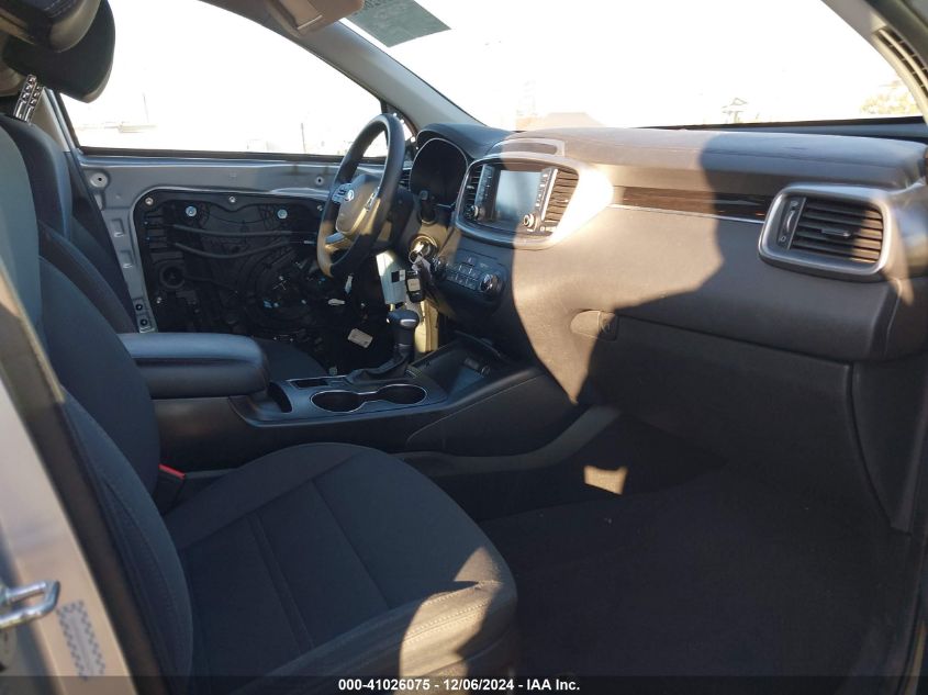 2019 KIA SORENTO 2.4L L - 5XYPG4A39KG575379