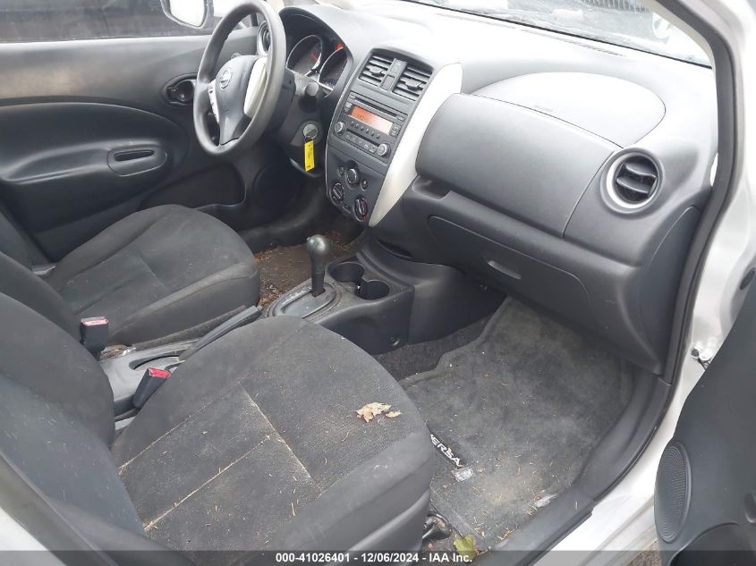 VIN 3N1CE2CP1GL384230 2016 Nissan Versa, Note S Plus no.5