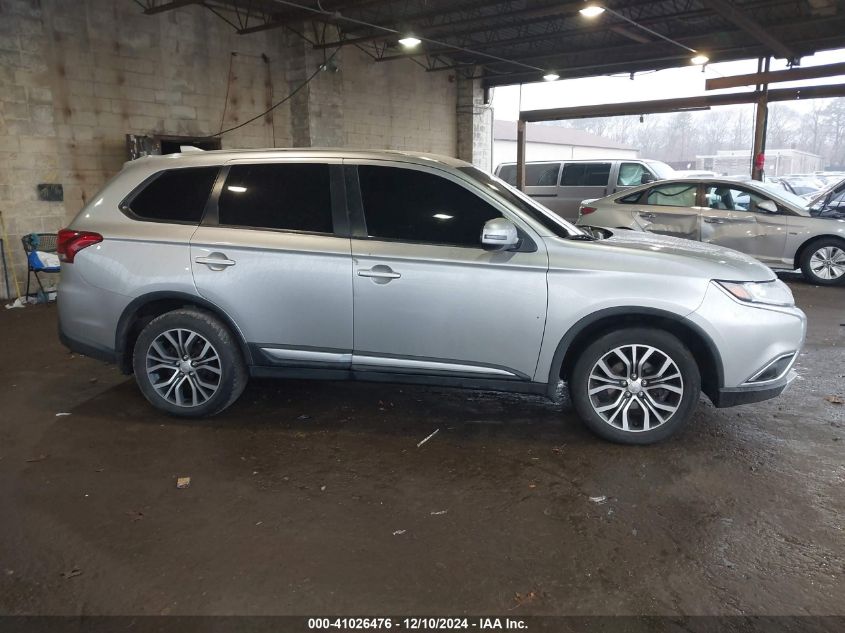 VIN JA4AZ3A32JZ049129 2018 Mitsubishi Outlander, SE no.14