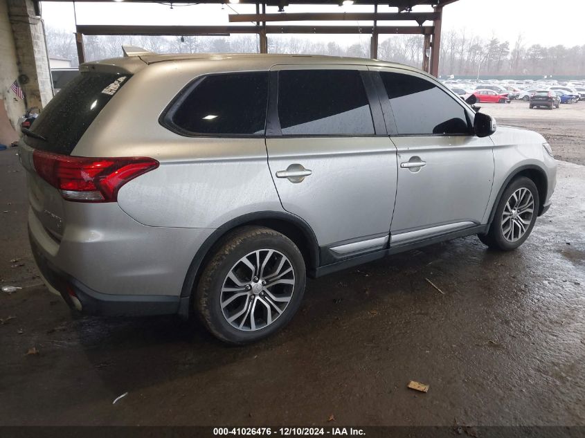 VIN JA4AZ3A32JZ049129 2018 Mitsubishi Outlander, SE no.4