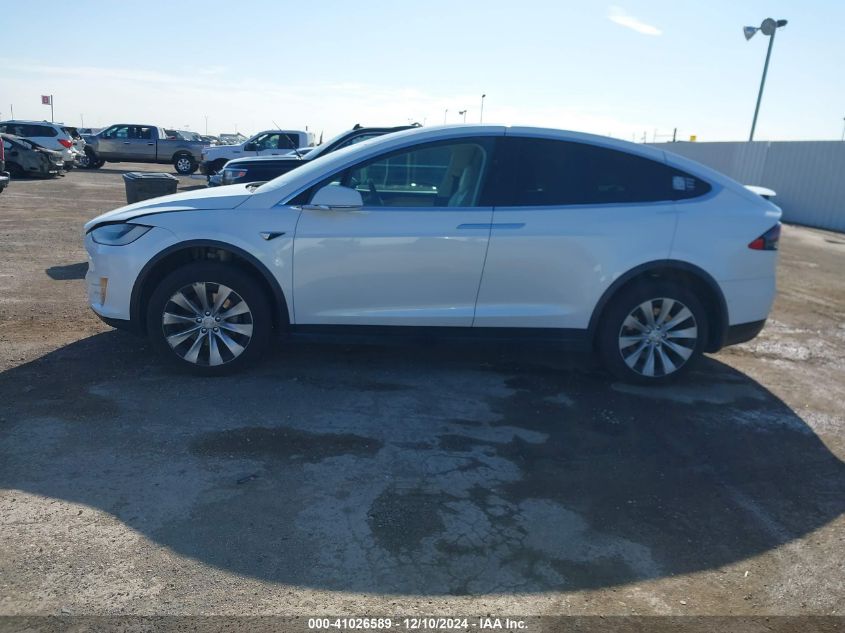 2019 Tesla Model X 100D/75D/Long Range VIN: 5YJXCAE26KF185794 Lot: 41026589