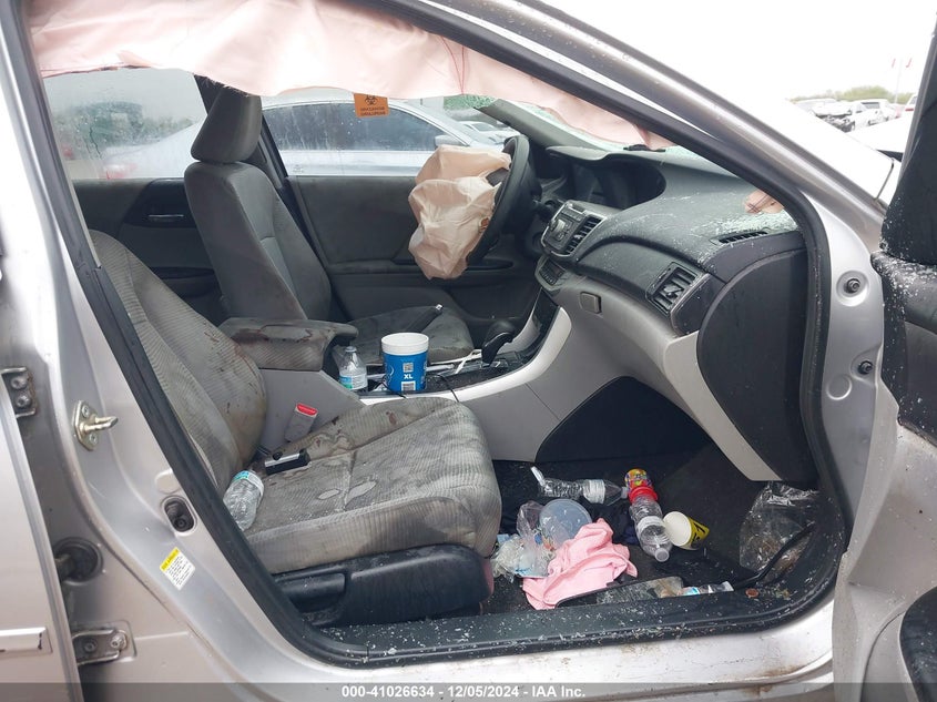 2015 HONDA ACCORD VIN: 1HGCR2F36FA061230