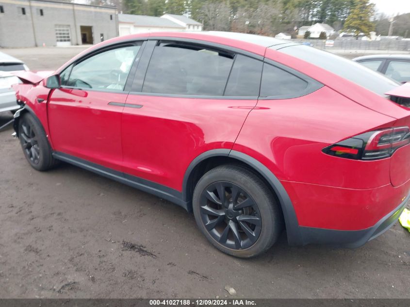 2022 Tesla Model X Dual Motor All-Wheel Drive VIN: 7SAXCBE57NF354843 Lot: 41027188