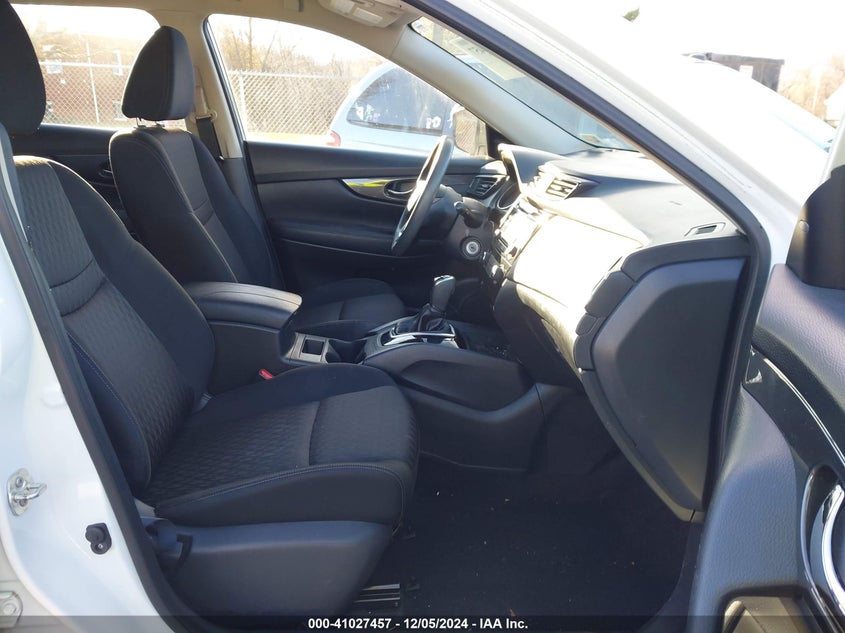 2017 NISSAN ROGUE S - KNMAT2MV4HP593345