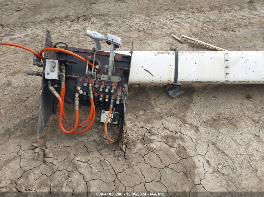 2003 Ford F-750 VIN: 3FDNF754X3MB10933 Lot: 41028286