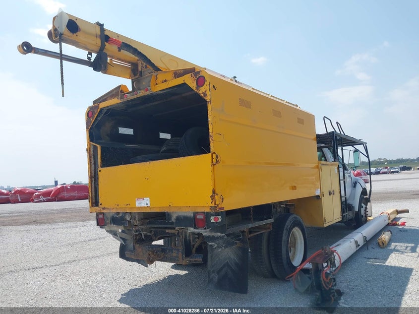 2003 FORD F-750 auction photo 4
