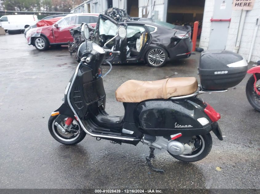 2009 Vespa Gts 250 VIN: ZAPM459L695600035 Lot: 41028439