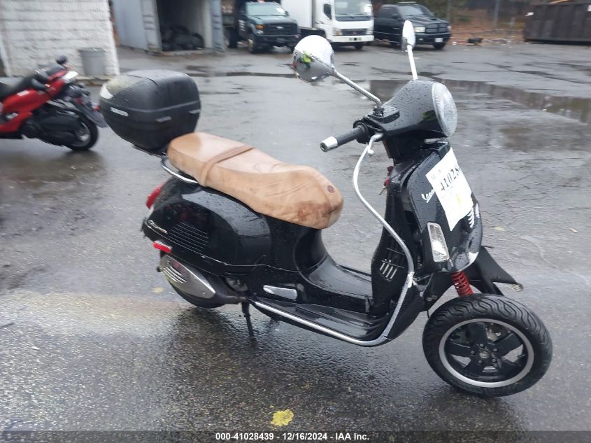 2009 Vespa Gts 250 VIN: ZAPM459L695600035 Lot: 41028439