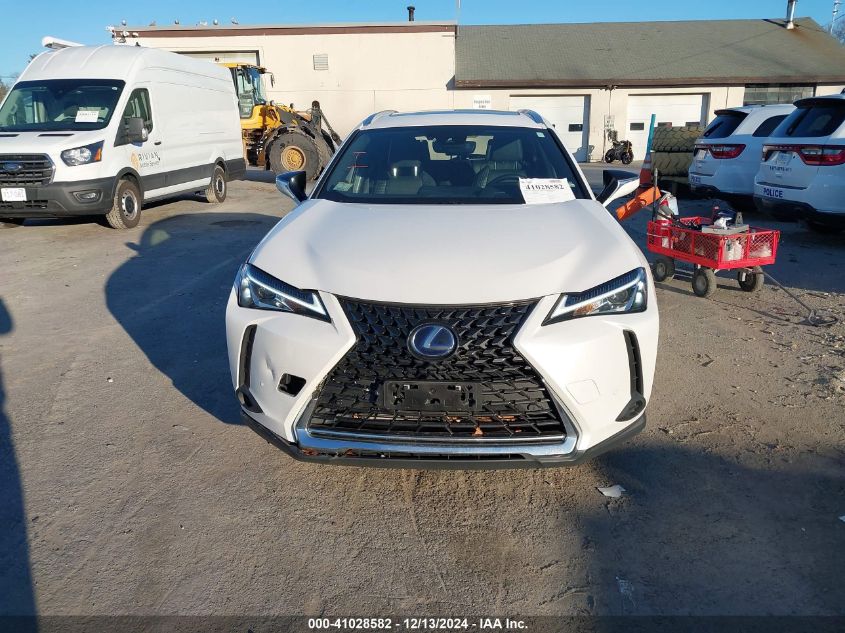 VIN JTHU9JBH3K2010432 2019 Lexus UX 250H no.12