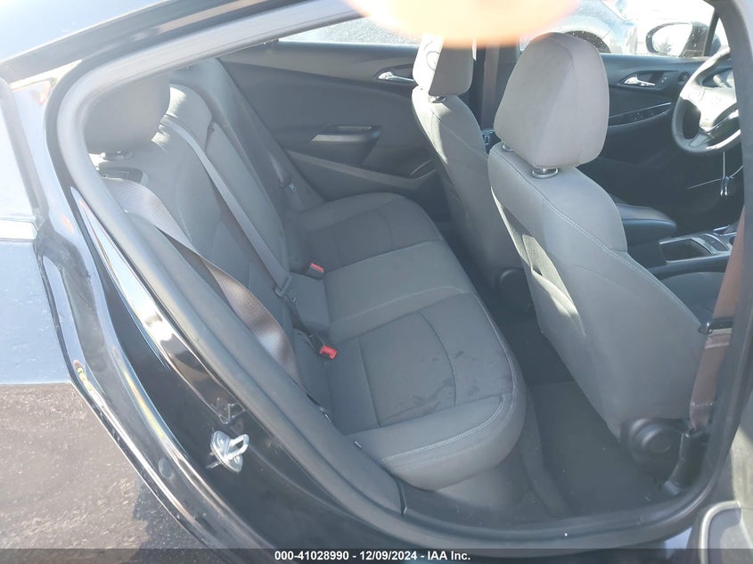2017 CHEVROLET CRUZE VIN: 1G1BE5SM4H7151815