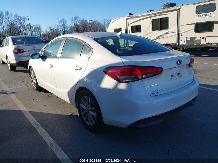 2017 KIA FORTE LX - 3KPFL4A71HE129209